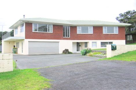 Photo of property in 4 Austin Road, Greenhithe, Auckland, 0632