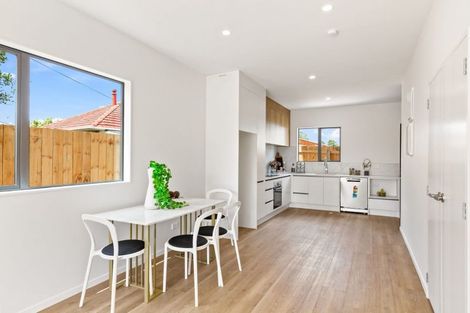 Photo of property in 20b Fairdene Avenue, Henderson, Auckland, 0610