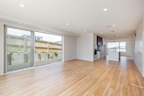 Photo of property in 9 Sunnyheights Road, Orewa, 0931