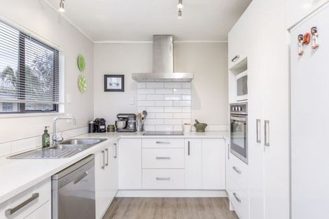 Photo of property in 9 Great North Road, Warkworth, 0910