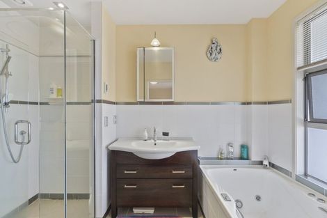 Photo of property in 3/21 Ruakiwi Road, Hamilton Lake, Hamilton, 3204