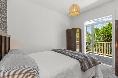 Photo of property in 12 Karioi Crescent, Raglan, 3225