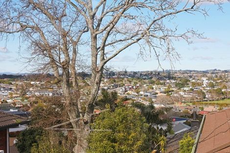 Photo of property in 2/16 Ridge Road, Howick, Auckland, 2014