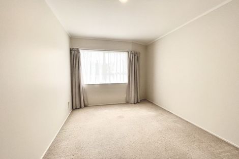 Photo of property in 1/10 Napoleon Avenue, Milford, Auckland, 0620