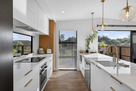 Photo of property in 14 Hayward Place, Ohauiti, Tauranga, 3112
