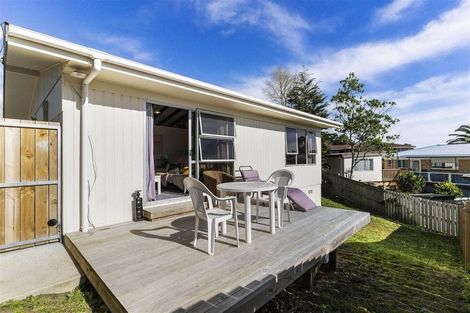Photo of property in 7d Yeoman Place, Howick, Auckland, 2014