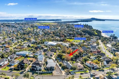 Photo of property in 110 Mellons Bay Road, Mellons Bay, Auckland, 2014