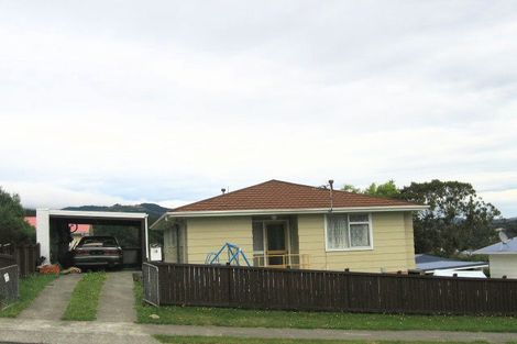 Photo of property in 10 Mount Marua Drive, Timberlea, Upper Hutt, 5018