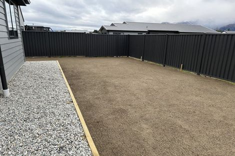 Photo of property in 13 Dunn Street, Lake Hawea, 9382