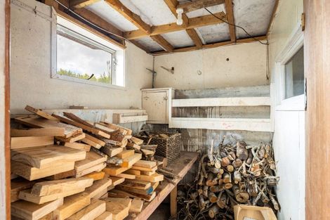 Photo of property in 5 Oranga Street, Marfell, New Plymouth, 4310