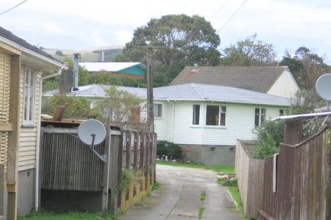 Photo of property in 5 Massey Street, Tawa, Wellington, 5028
