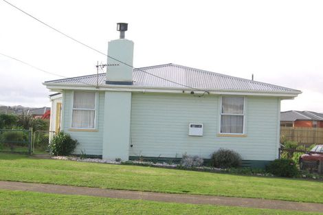 Photo of property in 76 Waiuta Street, Titahi Bay, Porirua, 5022