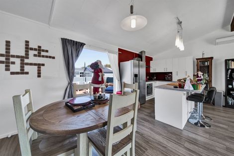 Photo of property in 1 Waihi Road, Hawera, 4610