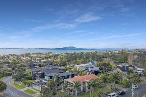 Photo of property in 51a Park Rise, Campbells Bay, Auckland, 0630