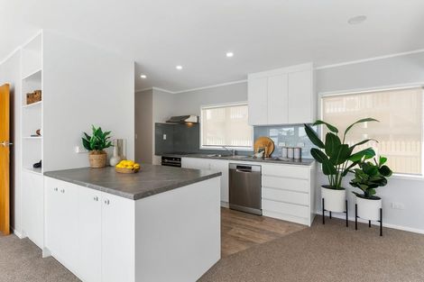 Photo of property in 34 Mcdowell Crescent, Hillcrest, Auckland, 0627