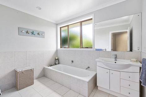 Photo of property in 1137 Port Albert Road, Port Albert, Wellsford, 0973