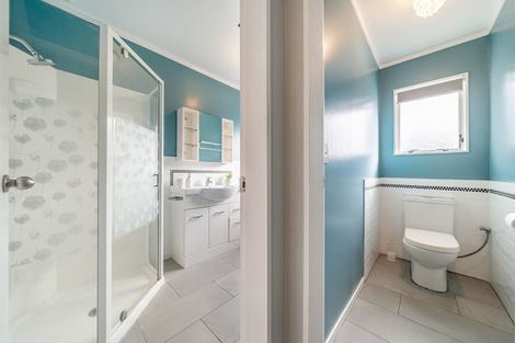 Photo of property in 18 Yarrow Place, Papakowhai, Porirua, 5024