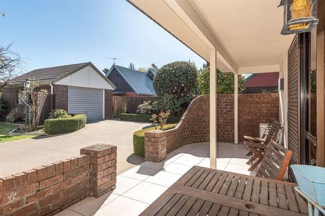 Photo of property in 37 Corfe Street, Ilam, Christchurch, 8041
