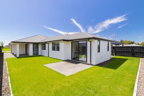 Photo of property in 32 Derbridge Street, Woodend, 7610