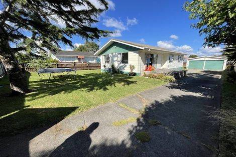 Photo of property in 13 Cranberry Place, Bucklands Beach, Auckland, 2012