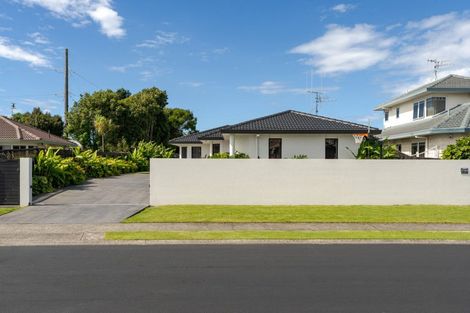Photo of property in 10 Oleander Lane, Mount Maunganui, 3116