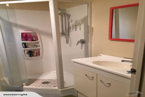 Photo of property in 327 Barbadoes Street, Christchurch Central, Christchurch, 8011