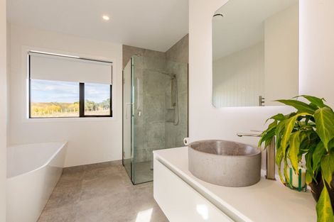 Photo of property in 1 Braehead Road, Otane, 4277