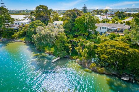 Photo of property in 27 Ferry Parade, Herald Island, Auckland, 0618