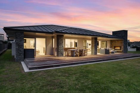 Photo of property in 209 Beach Road, Whangamata, 3620