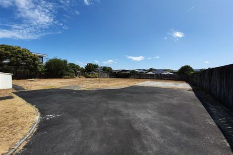 Photo of property in 82 Bream Bay Drive, Ruakaka, 0116