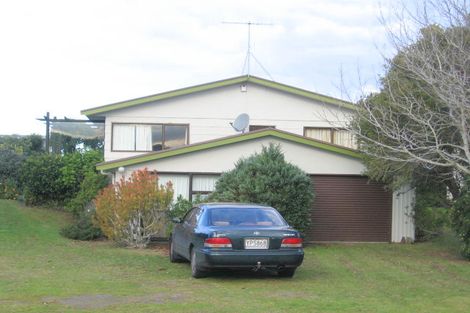 Photo of property in 122 Given Avenue, Whangamata, 3620