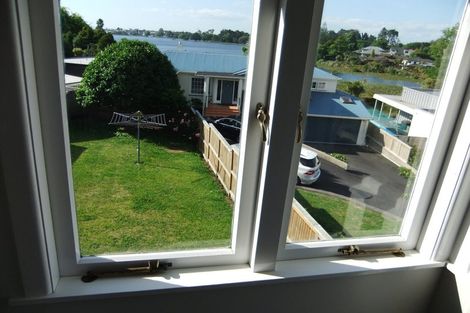 Photo of property in 32 Lake Crescent, Hamilton Lake, Hamilton, 3204