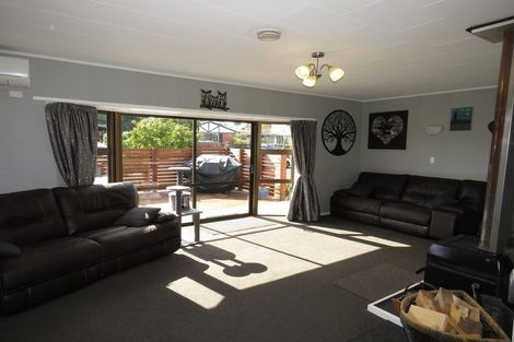 Photo of property in 153 Cunningham Crescent, Grasmere, Invercargill, 9810