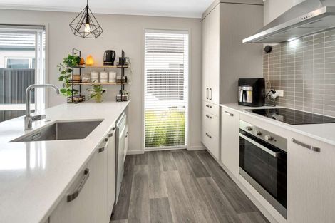 Photo of property in 12 Empire Crescent, Papamoa, 3118