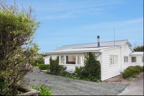 Photo of property in 53 Waimauku Station Road, Waimauku, 0812