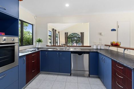 Photo of property in 24 Coventry Way, Long Bay, Auckland, 0630