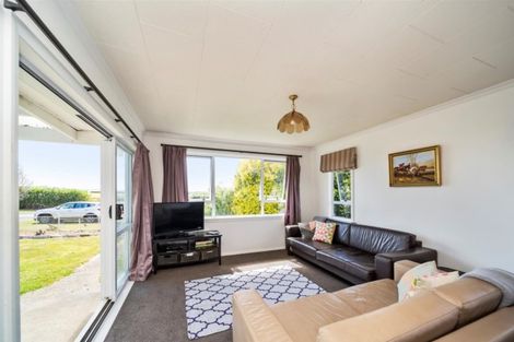 Photo of property in 323 Hunter Road, Eltham, Hawera, 4673