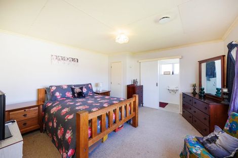 Photo of property in 28 Benmore Avenue, Cloverlea, Palmerston North, 4412