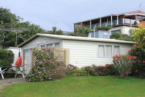 Photo of property in 18 Merehai Place, Snells Beach, 0920