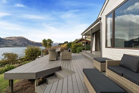 Photo of property in 379 Peninsula Road, Kelvin Heights, Queenstown, 9300