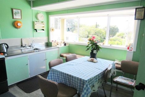 Photo of property in 16 Mason Road, Hawera, 4674