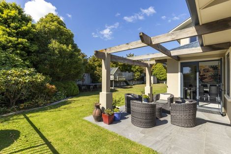 Photo of property in 49 Shelter Grove, Frankleigh Park, New Plymouth, 4310