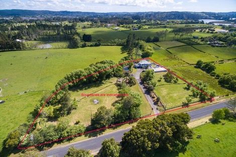 Photo of property in 59 Moontide Road, Kumeu, 0892