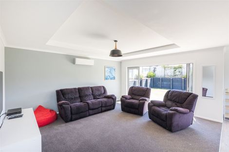Photo of property in 9 Poplar Grove, Feilding, 4702