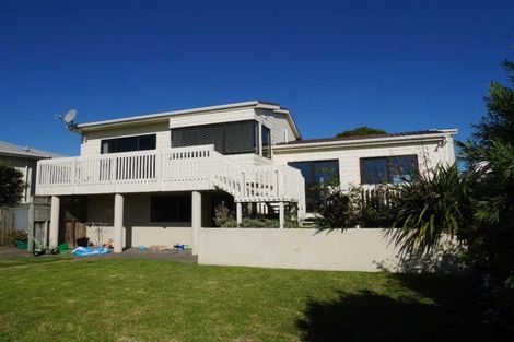 Photo of property in 48 Hicks Crescent, Waikanae Beach, Waikanae, 5036