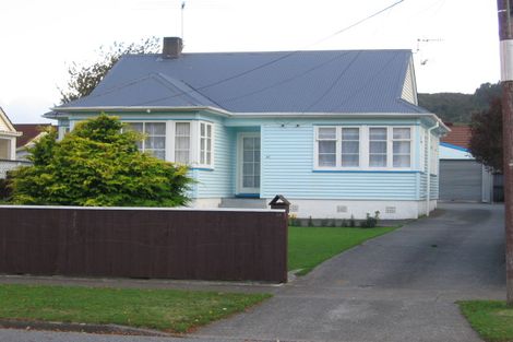 Photo of property in 44 Molesworth Street, Taita, Lower Hutt, 5011