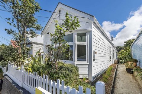 Photo of property in 438 Adelaide Road, Berhampore, Wellington, 6023