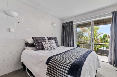 Photo of property in 10/32 Blockhouse Bay Road, Avondale, Auckland, 1026