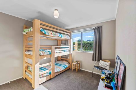 Photo of property in 7 Eruini Street, Waikanae Beach, Waikanae, 5036