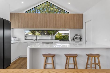 Photo of property in 1 Kensington Avenue, Mairehau, Christchurch, 8013